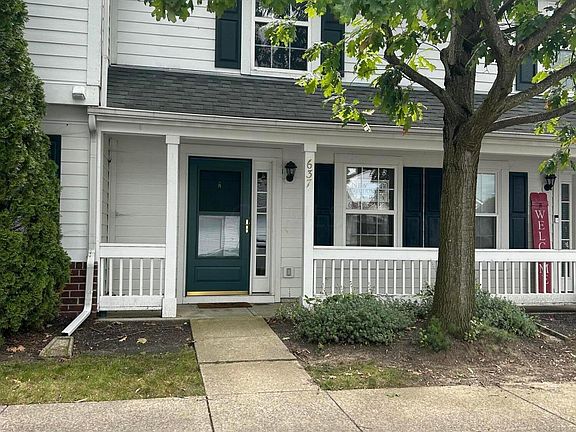 3rd image of 637 Lakeview Dr S
