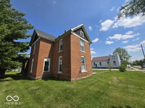 121 E North A St, Gas City, IN 46933