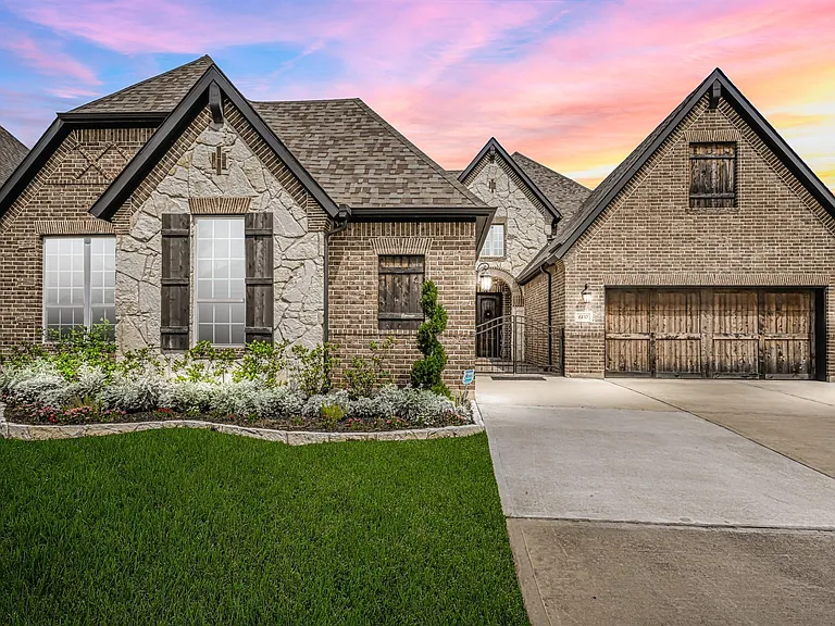 6110 Meadow Bluff Ct — Photo 1