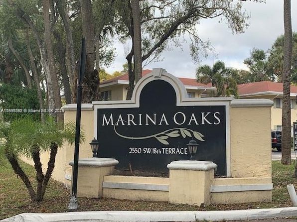 2550 SW 18th Ter APT 2305