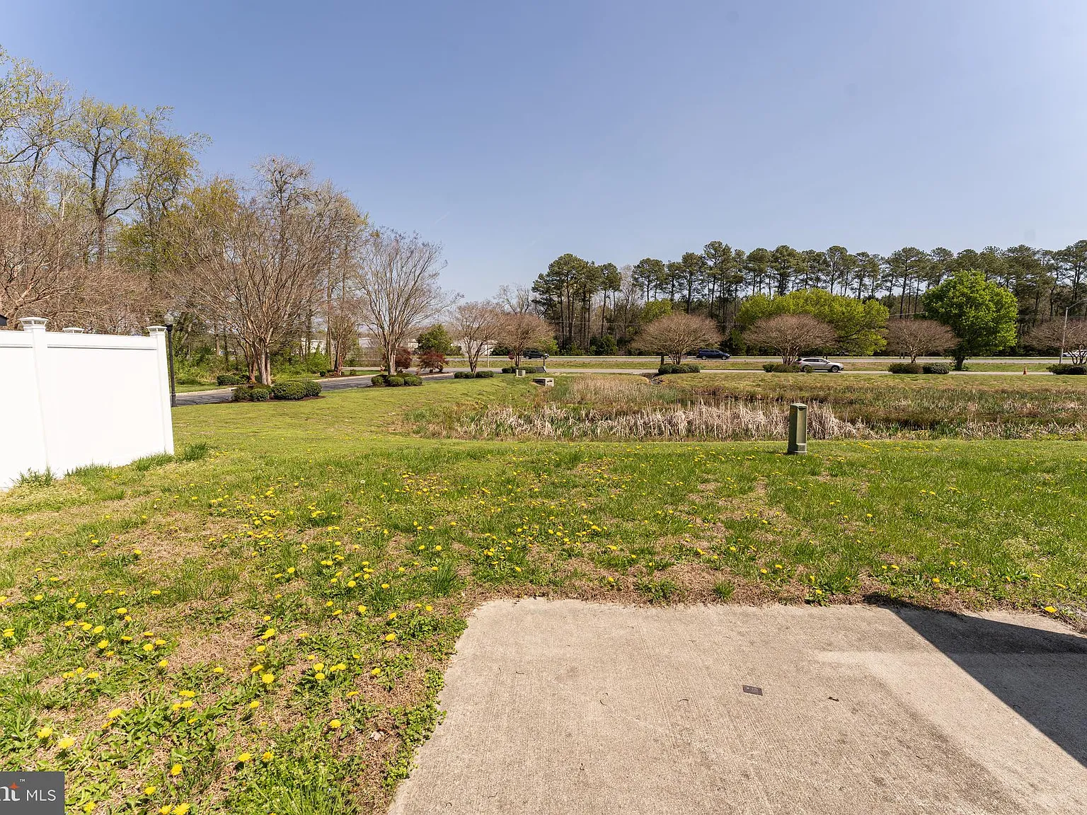 3 bed, 1472 sqft, $1,695 — Photo 3