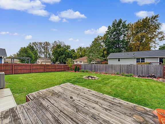 2nd image of 415 Beedle Dr