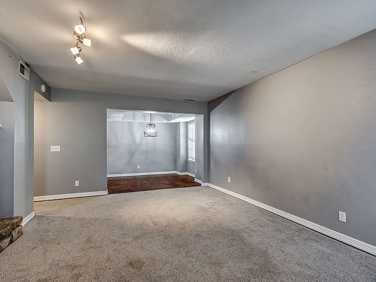 14431 N Pennsylvania Ave #D — Photo 5