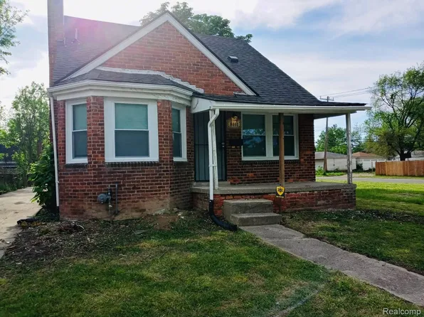 8111 Warwick St, Detroit, MI 48228