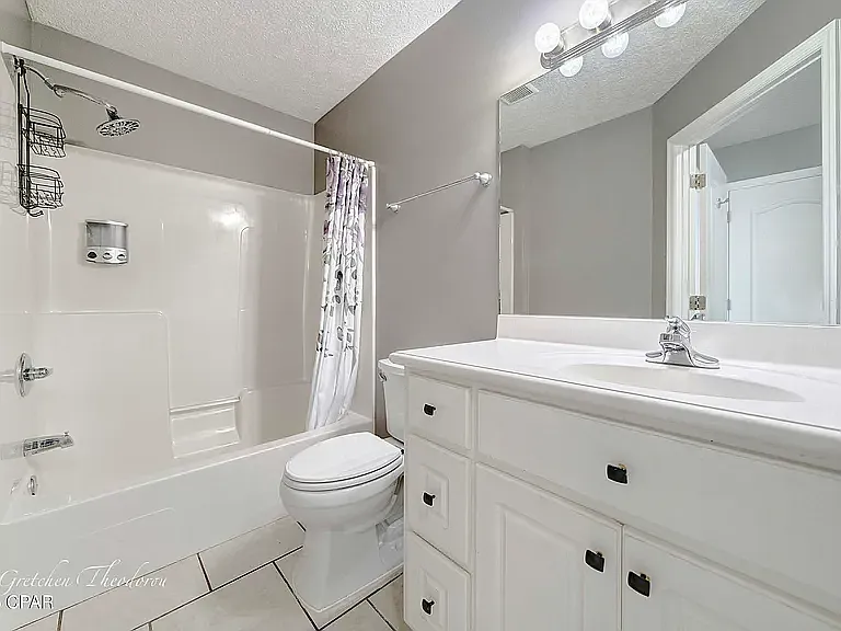 4704 Shannon Ln — Photo 23