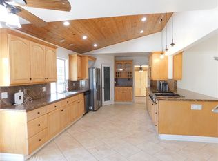 8535 Paso Robles Ave, Northridge, CA 91325