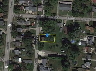 1446 Healy St NE, Massillon, OH 44646