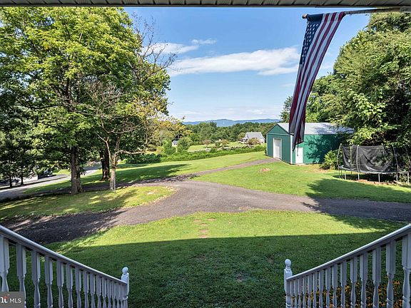 3rd image of 67 School House Ln