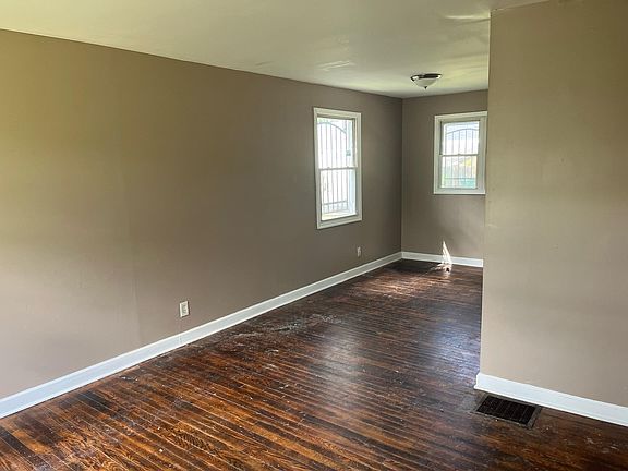2nd image of 1132 E 23rd Ave