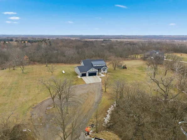 8656 NE 102nd Ave, Bondurant, IA 50035