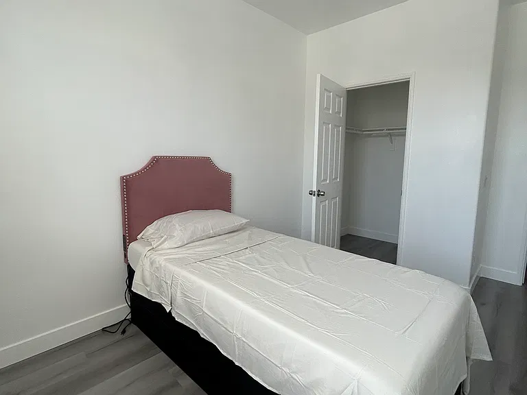 Sinclare Cir — Photo 2