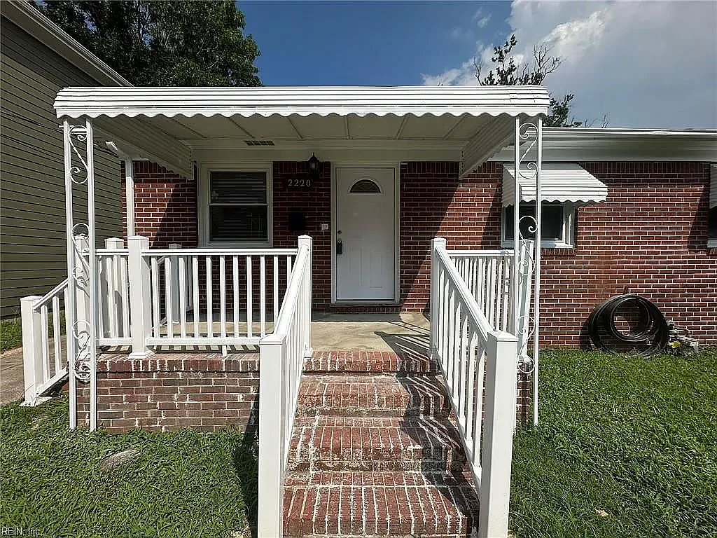 3 bed, 1500 sqft, $2,200 — Photo 2