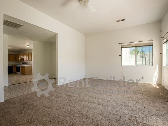 5th image of 11320 Campo Del Oso Ave NE