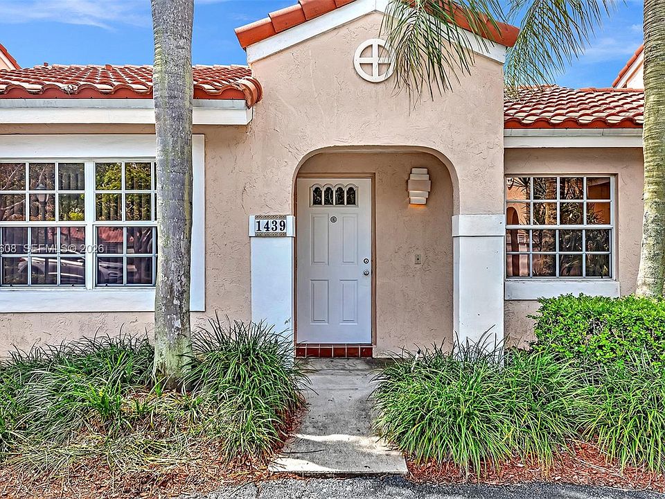 1st image of 1439 Springside Dr #1439