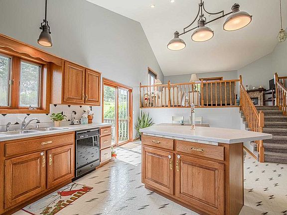 5th image of 5080 N Hyland Cir