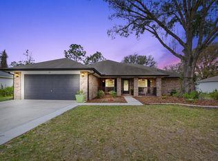 24 Round Thorn Dr, Palm Coast, FL 32164