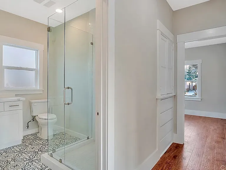 3 bed, 1500 sqft, $3,500 — Photo 3