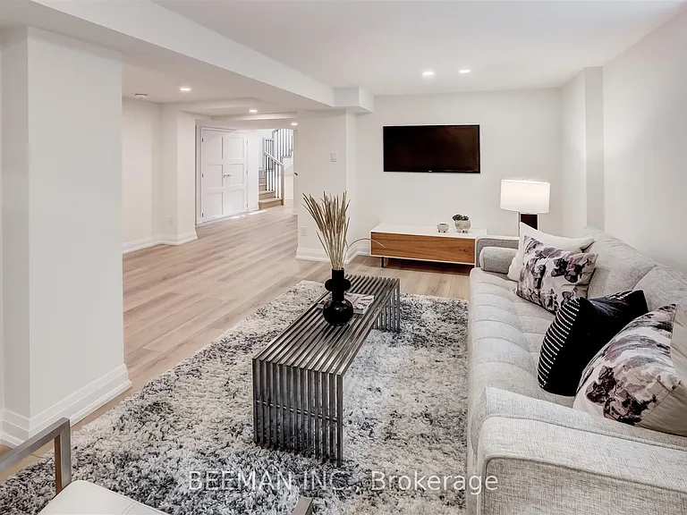 188 Wilfred Ave — Photo 23