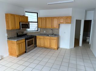 125 Avenue E #4, Bayonne, NJ 07002