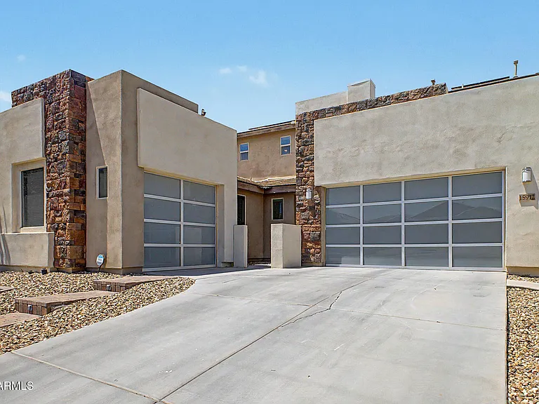 15912 W Sierra St — Photo 3