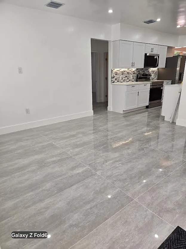 4 bed, 1672 sqft, $4,500 — Photo 2