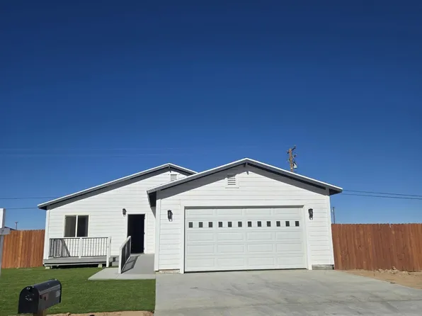8173 Redwood Blvd, California City, CA 93505