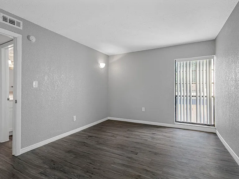 Montierra Apartments — Photo 33