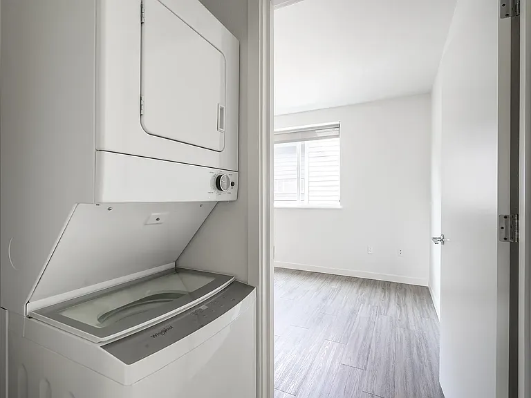 4620 N Maryland Ave #B203 — Photo 5