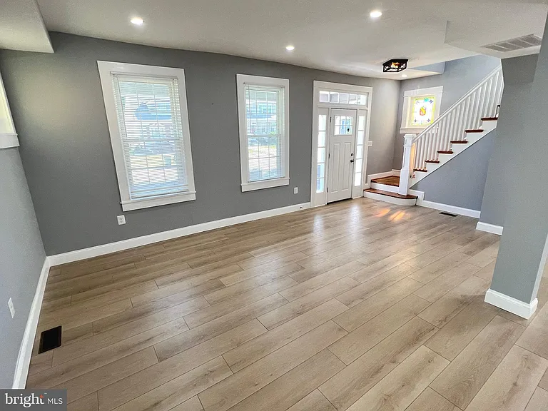 3119 Harview Ave — Photo 8