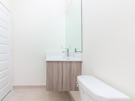 3rd image of 7805 NW 104th Ave APT 24
