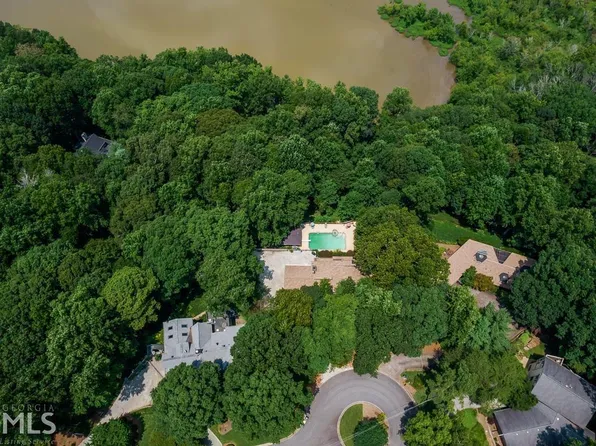 140 Huntcliff Point, Sandy Springs, GA 30350