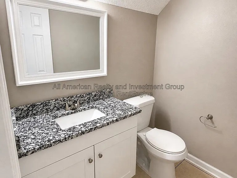939 Tanager Rd #8 — Photo 4