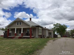 205 S Rothsay Ave, Minneapolis, KS 67467