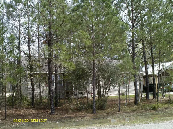 220 Stanley Dr, Wewahitchka, FL 32465