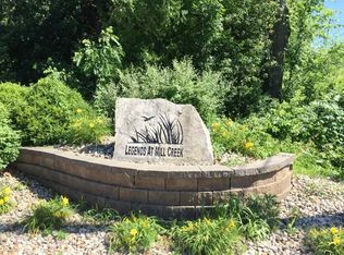 1405 Legends Dr, Milan, IL 61264