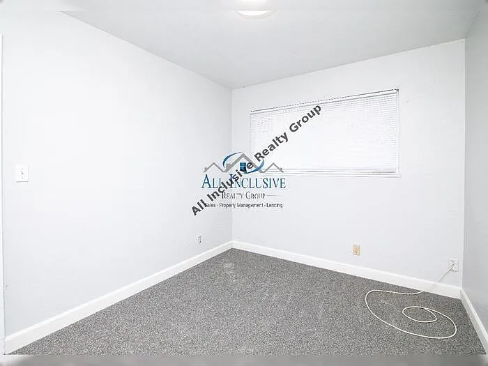 2710 Lerwick Rd — Photo 19