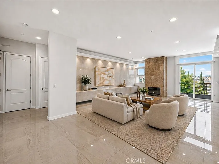 401 N Serrano #Penthouse 3 — Photo 8