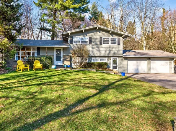 592 Haven Ct, Webster, NY 14580