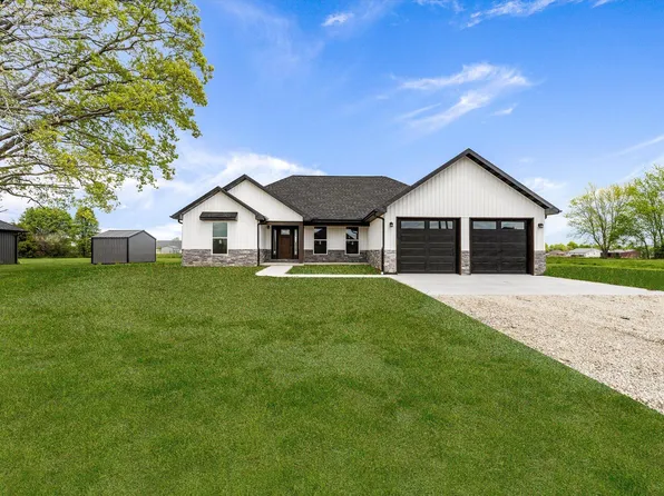 1053 W Thoroughfare Street, Seymour, MO 65746