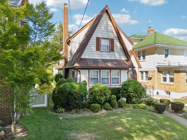 161 Cherry Street, Floral Park, NY 11001