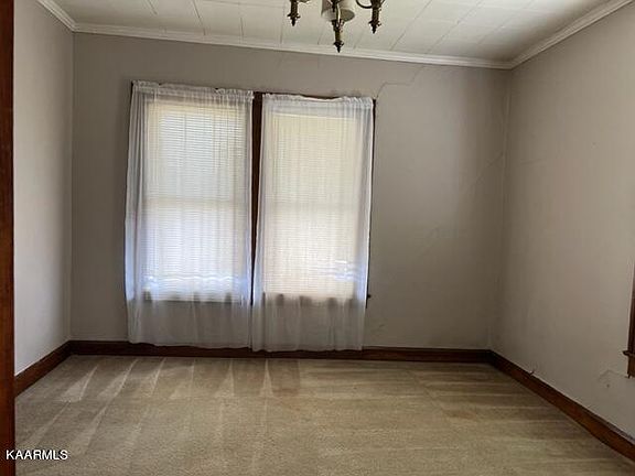 5th image of 2101 Paige St