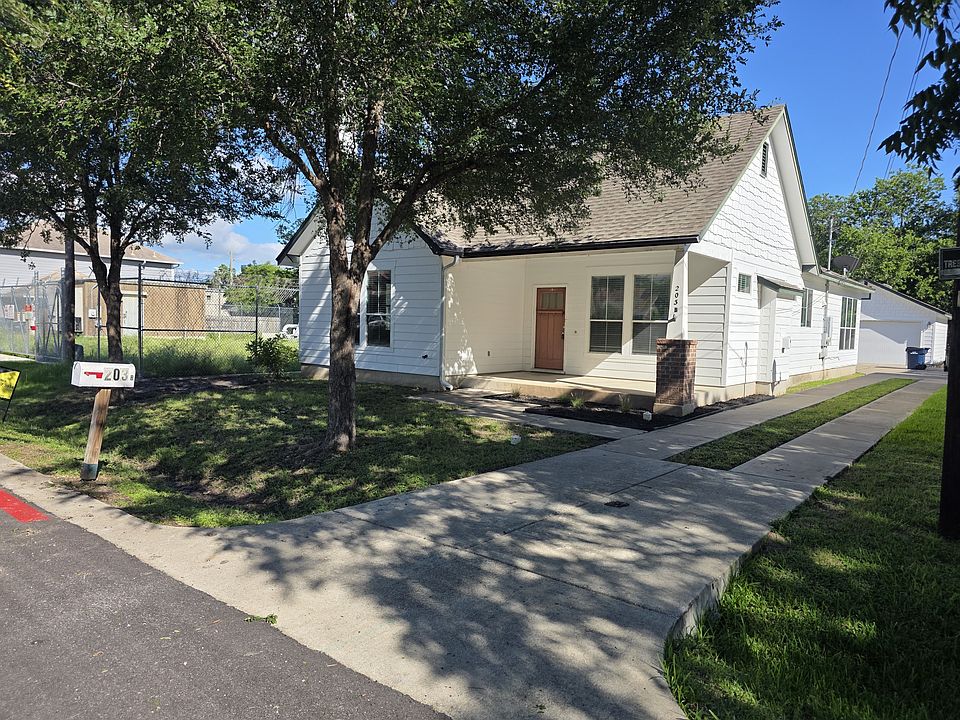 1st image of 203 Pecan St Unit B