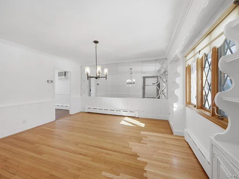 54 Vernon Pkwy — Photo 7