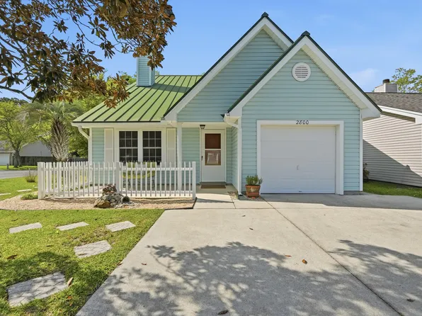 2800 Old Carriage Ln, Fort Walton Beach, FL 32547