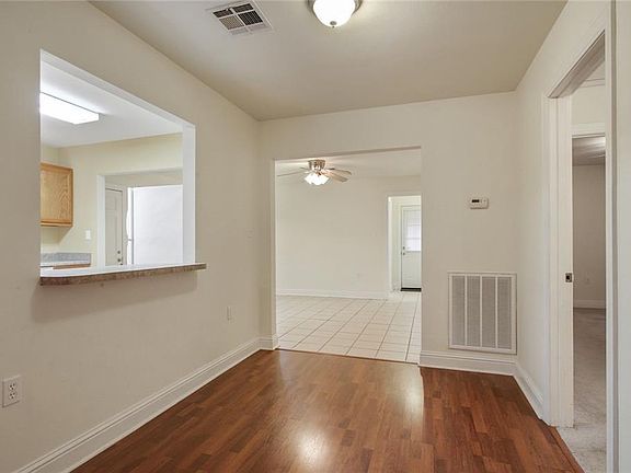 4th image of 4123 Orleans Ave