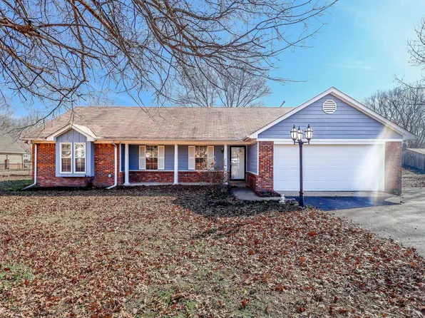 8712 Gragg Rd, Millington, TN 38053