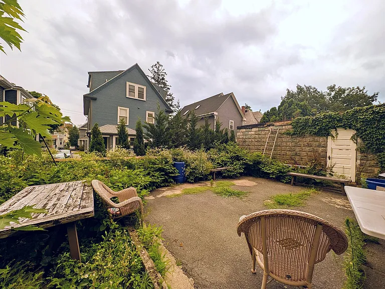 33 Rogers Ave #2 — Photo 16