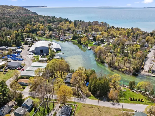 Chandler St, Leland, MI 49654