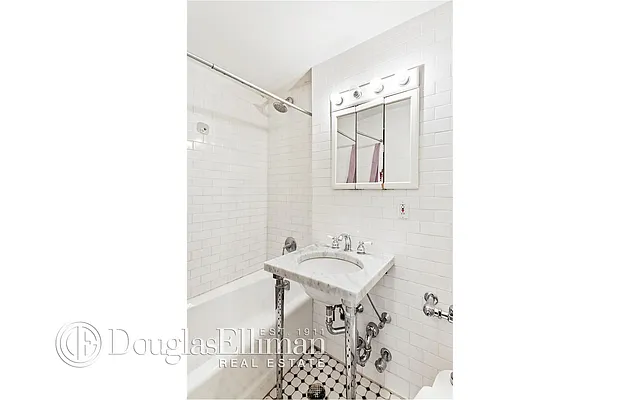 Rented by Douglas Elliman | media 13