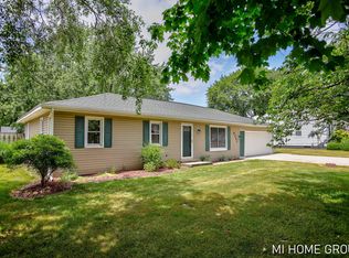 6451 12th Ave, Jenison, MI 49428